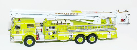 Franklin Mint Pierce Snorkle Fire Truck Diecast 1/32 B12E417