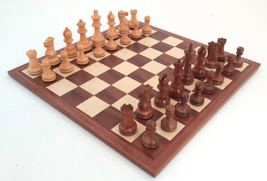 Komplett Schack set Mozart256 i Gyllene Rosenträ Kungens höjd 7.6 cm Bräde i Valnöt 36x36 cm